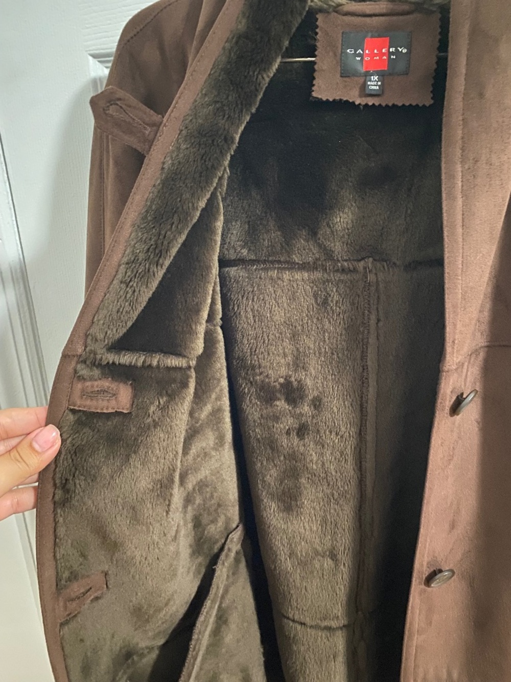 Gallery Woman fur and suede coat